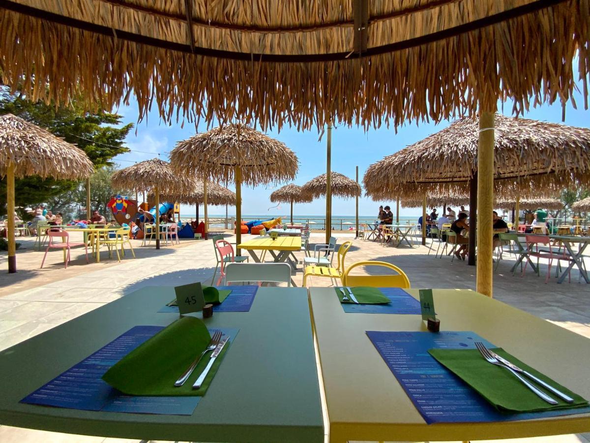 Volare Camp In Villaggio San Francesco 杜纳维德 外观 照片