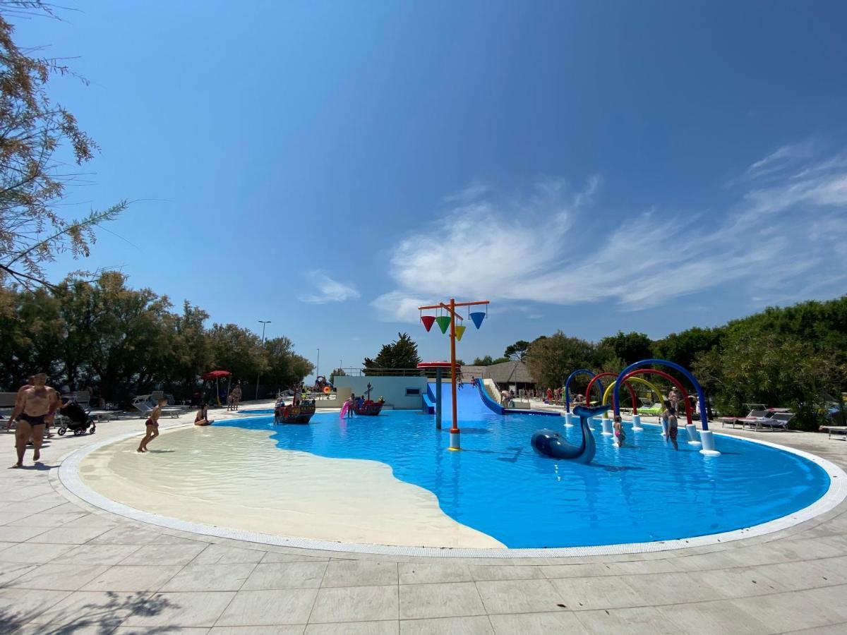 Volare Camp In Villaggio San Francesco 杜纳维德 外观 照片