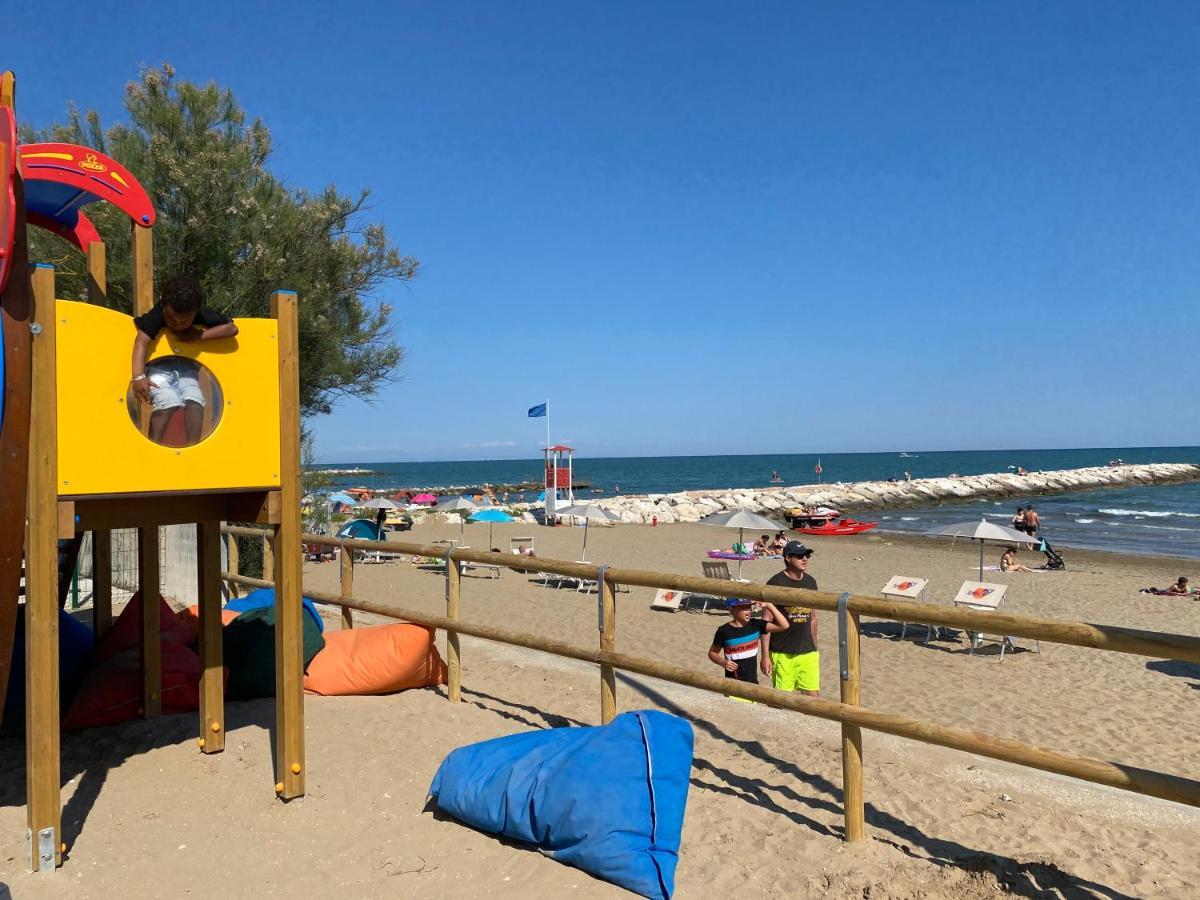 Volare Camp In Villaggio San Francesco 杜纳维德 外观 照片